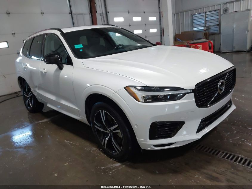 VOLVO XC60 T8 R-DESIGN