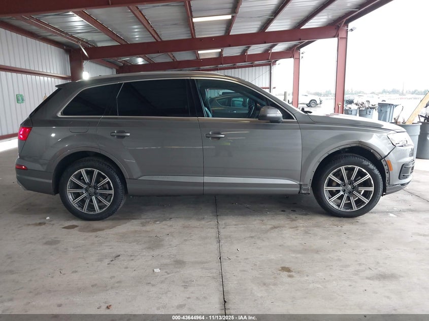 2017 Audi Q7 3.0T Premium VIN: WA1LAAF7XHD016242 Lot: 43644964