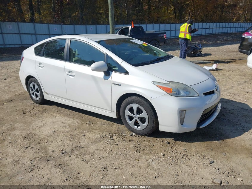 TOYOTA PRIUS FOUR