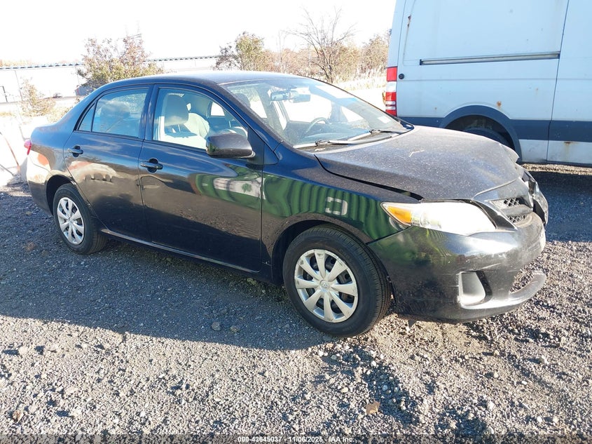 2T1BU4EE1BC687586 2011 Toyota Corolla Le auction photo 1