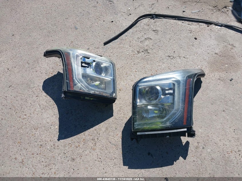 2015 GMC Yukon Slt VIN: 1GKS1BKC1FR200290 Lot: 43645135