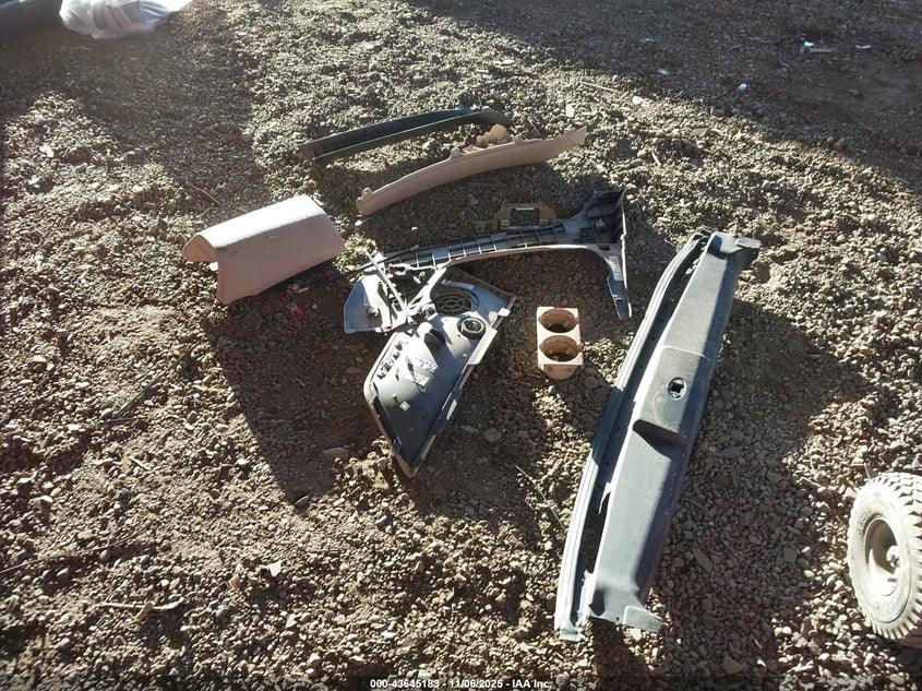 2004 BMW 330Ci VIN: WBABW53494PL40700 Lot: 43645183