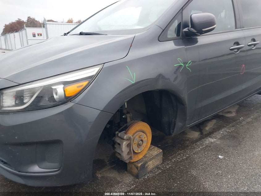 2016 Kia Sedona Lx VIN: KNDMB5C11G6085273 Lot: 43645189