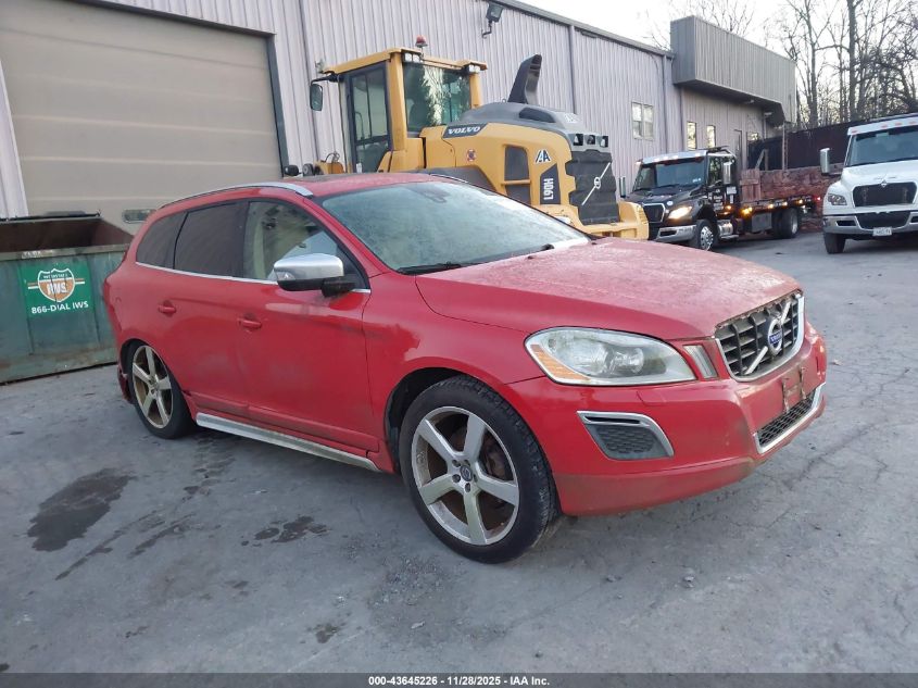 VOLVO XC60 T6/T6 R-DESIGN