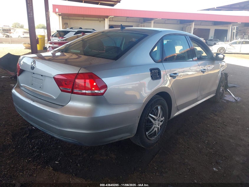 2013 VOLKSWAGEN PASSAT 2.5L S - 1VWAP7A31DC134650