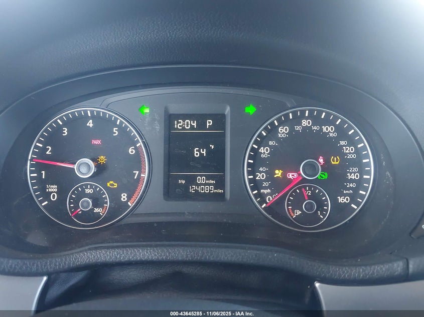 2013 VOLKSWAGEN PASSAT 2.5L S - 1VWAP7A31DC134650
