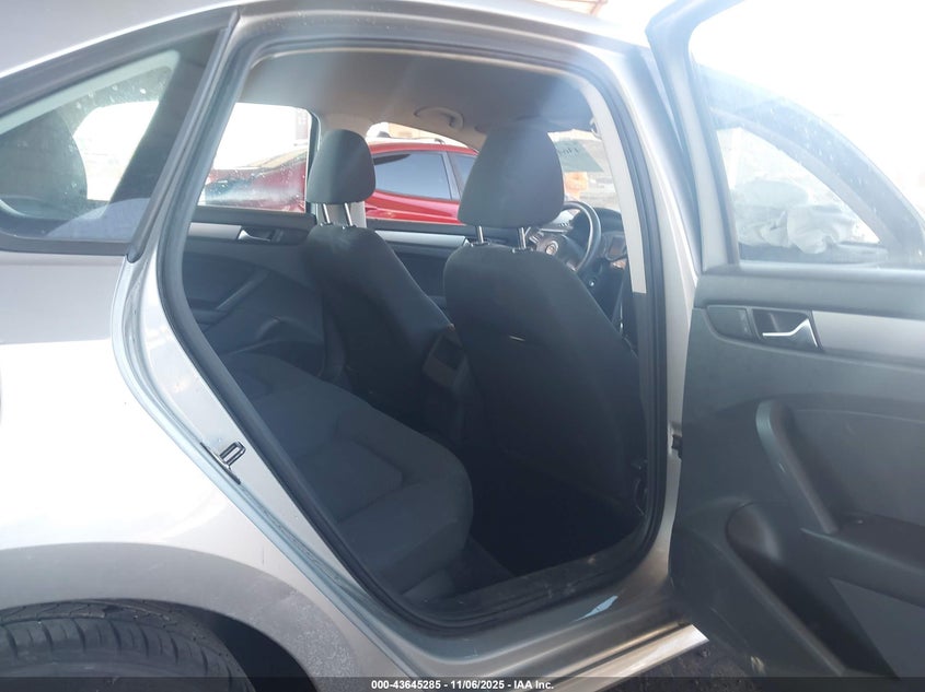 2013 VOLKSWAGEN PASSAT 2.5L S - 1VWAP7A31DC134650