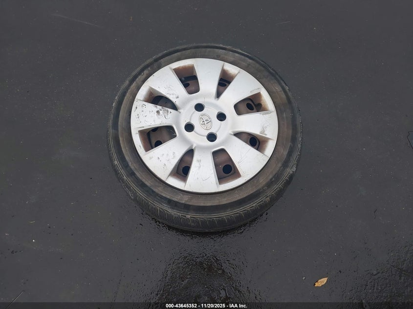 2007 Toyota Yaris VIN: JTDBT923871010002 Lot: 43645352