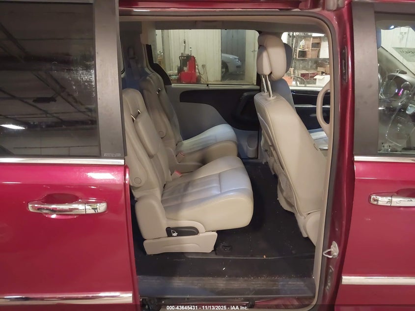 2012 Chrysler Town & Country Touring-L VIN: 2C4RC1CGXCR289055 Lot: 43645431