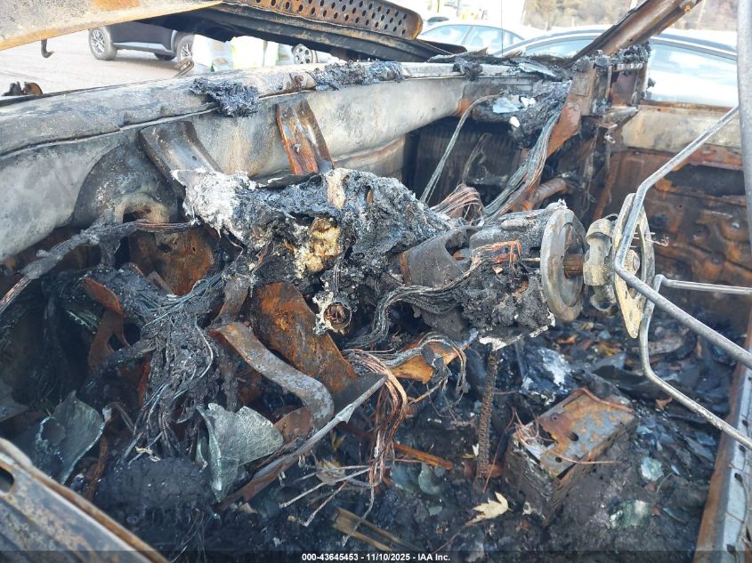 1998 GMC Sierra 2500 Hd Sl VIN: 1GTGK24R6WZ505820 Lot: 43645453