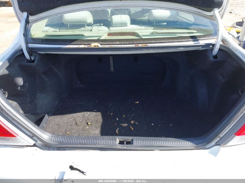 2005 Toyota Camry Le VIN: 4T1BE32K25U585122 Lot: 43645463