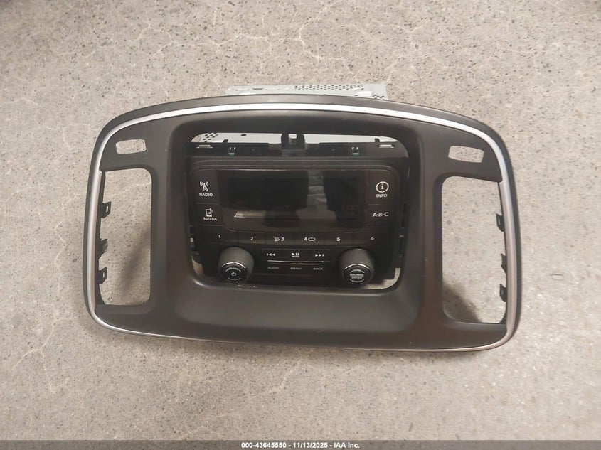 2015 Chrysler 200 Lx VIN: 1C3CCCFB0FN629529 Lot: 43645550