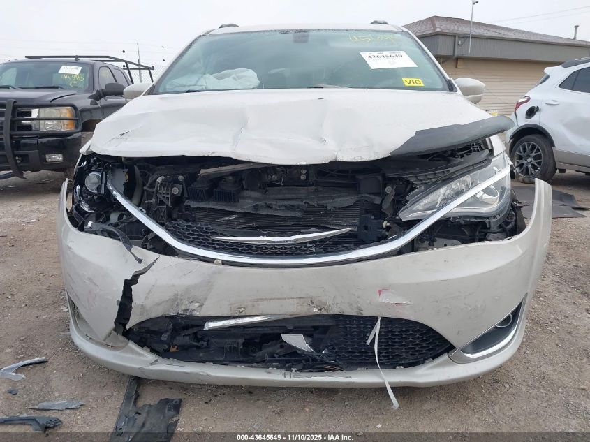 2017 Chrysler Pacifica Touring-L VIN: 2C4RC1BG5HR621802 Lot: 43645649