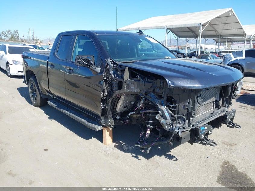 CHEVROLET SILVERADO 1500 4WD STANDARD BED RST