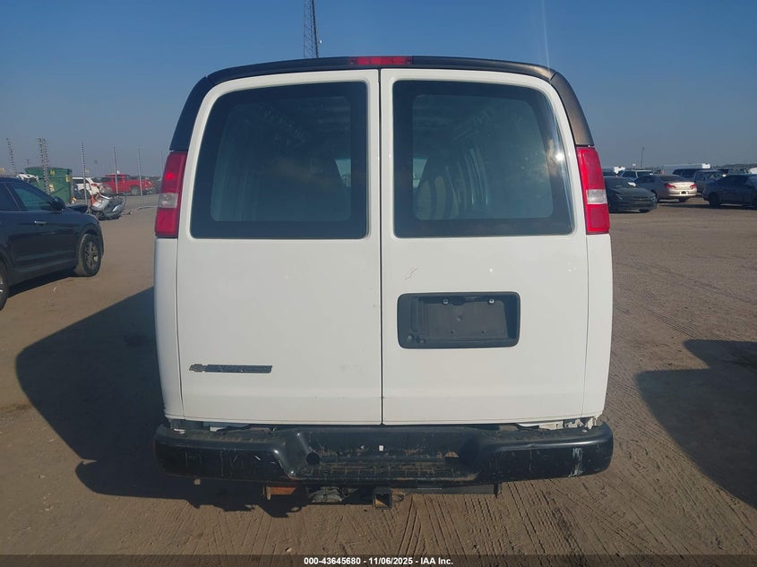 2018 Chevrolet Express 2500 Work Van VIN: 1GCWGBFG4J1343766 Lot: 43645680