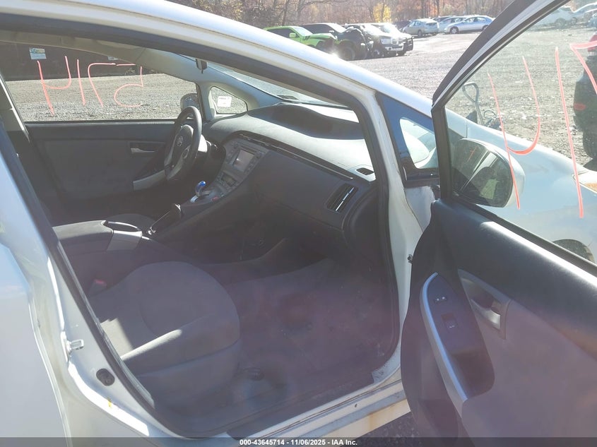 2014 Toyota Prius One VIN: JTDKN3DUXE1817003 Lot: 43645714