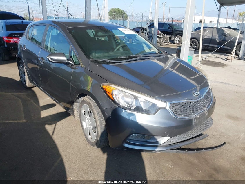 2016 KIA FORTE LX - KNAFK5A88G5631367