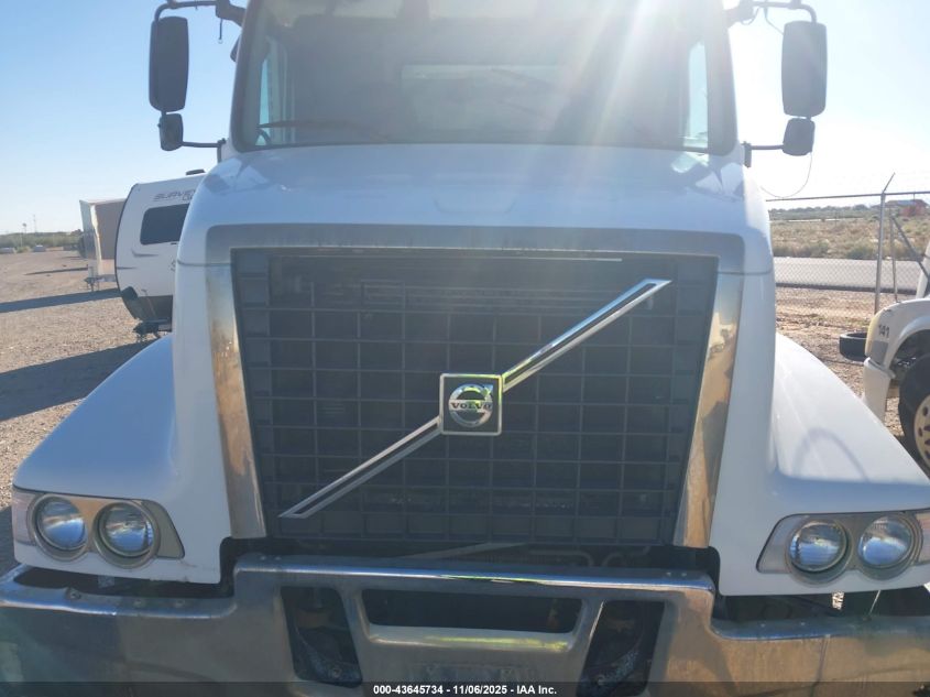 2012 Volvo Vhd VIN: 4V5KC9EG4CN560119 Lot: 43645734