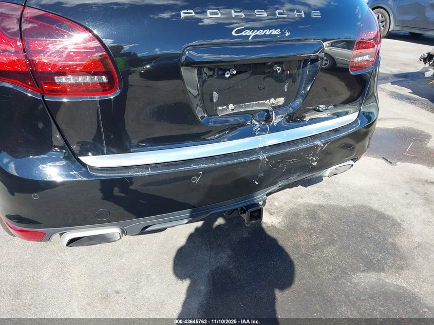 2012 Porsche Cayenne S VIN: WP1AB2A21CLA44729 Lot: 43645763