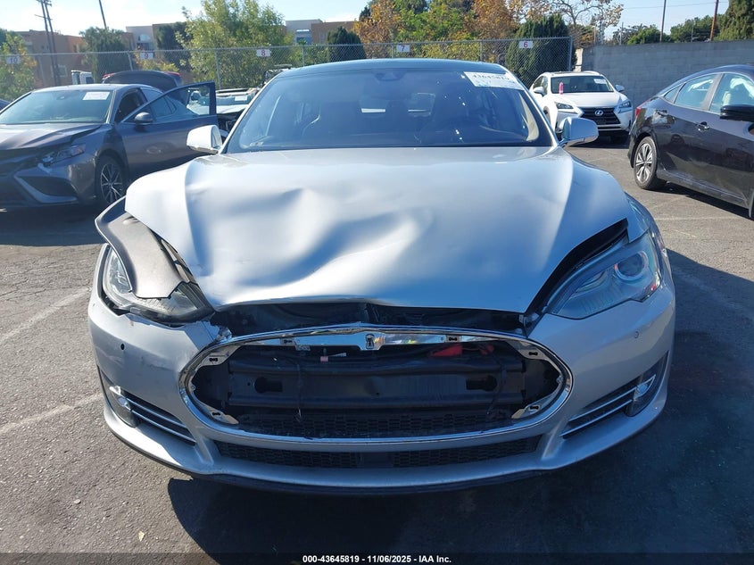 2014 Tesla Model S P85 VIN: 5YJSA1H11EFP61461 Lot: 43645819