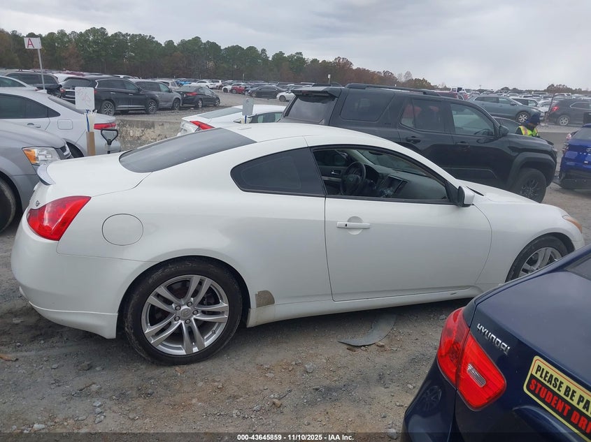 2010 Infiniti G37 Journey VIN: JN1CV6EK8AM102431 Lot: 43645859
