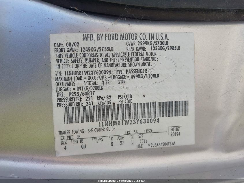 2003 Lincoln Town Car Executive VIN: 1LNHM81W23Y630094 Lot: 43645869