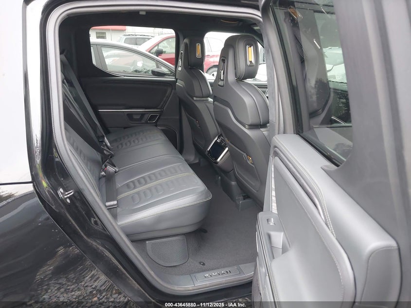 2023 Rivian R1T Adventure Quad Motor Large Pack VIN: 7FCTGAAA3PN017789 Lot: 43645880