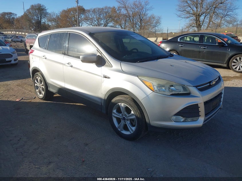 FORD ESCAPE SE