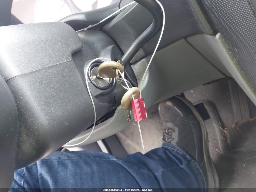 2004 Dodge Grand Caravan Se VIN: 1D4GP24RX4B556294 Lot: 43646064