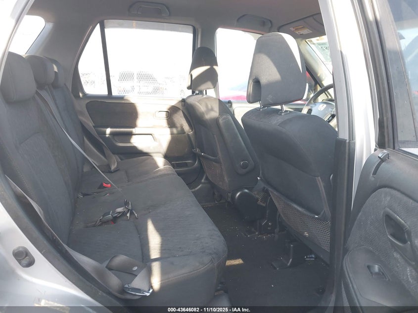 2005 Honda Cr-V Lx VIN: JHLRD68515C004923 Lot: 43646082