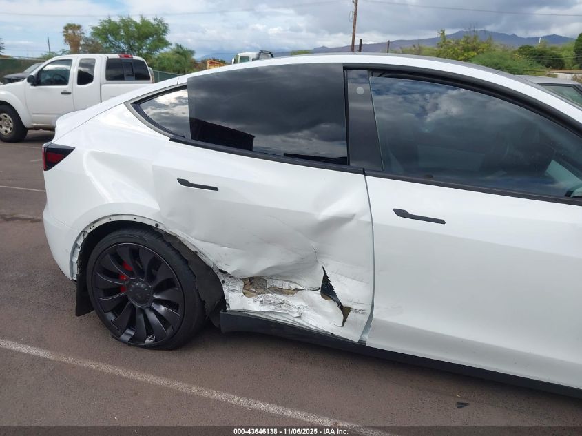 2022 Tesla Model Y Performance Dual Motor All-Wheel Drive VIN: 7SAYGDEF9NF462295 Lot: 43646138