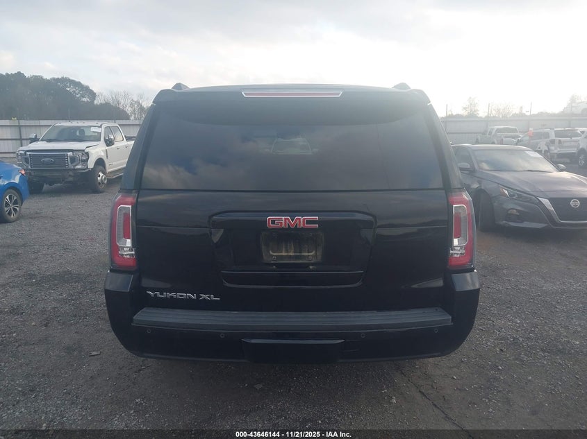 2019 GMC Yukon Xl Slt VIN: 1GKS2GKC5KR109060 Lot: 43646144