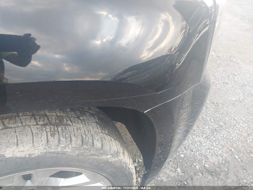 2019 GMC Yukon Xl Slt VIN: 1GKS2GKC5KR109060 Lot: 43646144