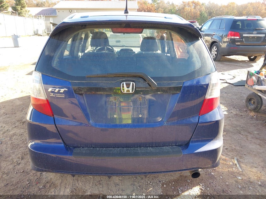 2013 HONDA FIT SPORT - JHMGE8H55DC068179