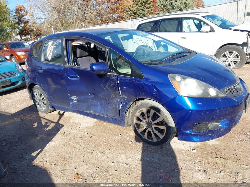 2013 HONDA FIT SPORT - JHMGE8H55DC068179