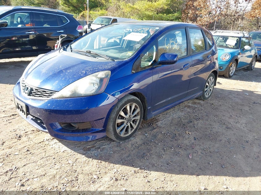 2013 HONDA FIT SPORT - JHMGE8H55DC068179