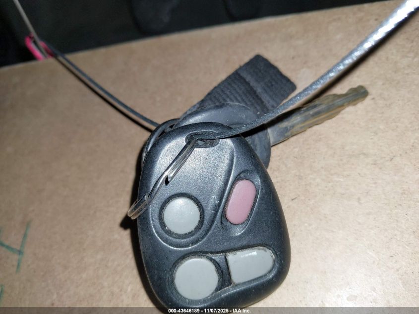 2004 Saturn Ion 2 VIN: 1G8AZ52F64Z176944 Lot: 43646189