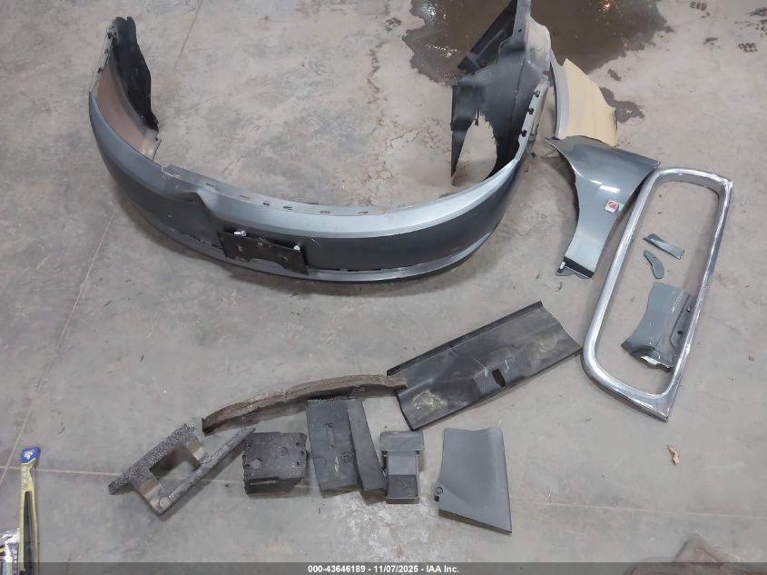 2004 Saturn Ion 2 VIN: 1G8AZ52F64Z176944 Lot: 43646189