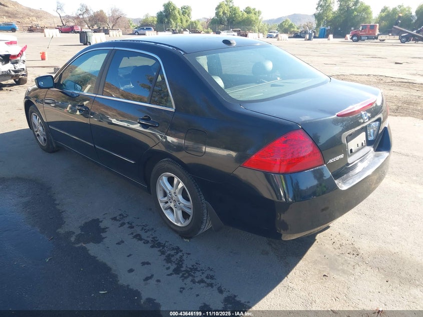 1HGCM56827A003967 2007 HONDA ACCORD photo no. 3