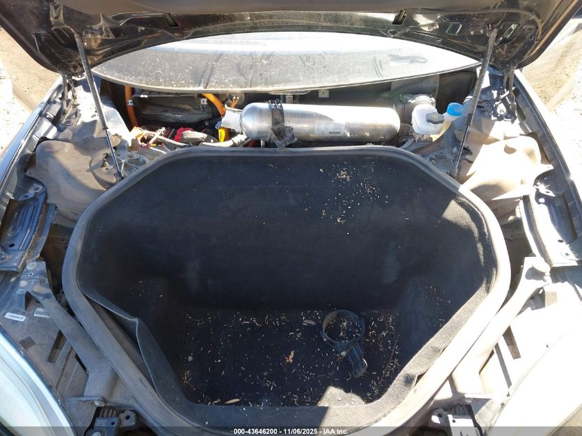 2015 Tesla Model S 85D/P85D VIN: 5YJSA1H43FF082531 Lot: 43646200