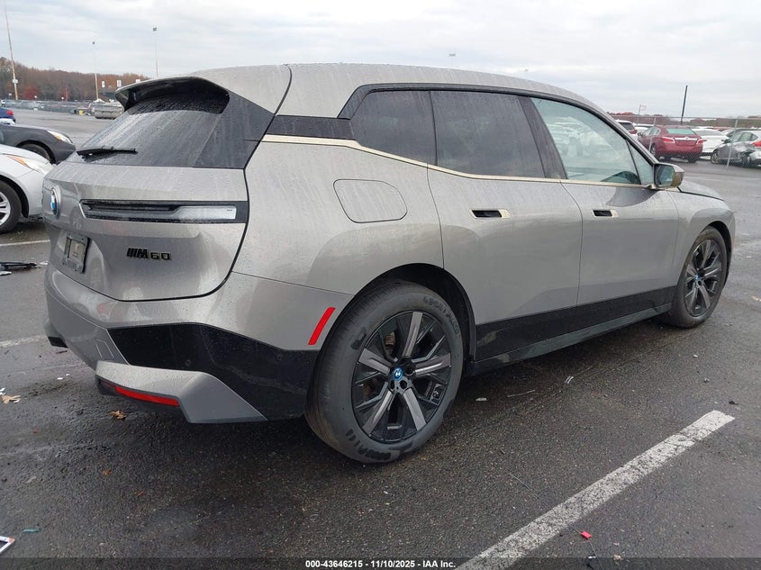 Vin: wb533cf03rcp66728, lot: 44141414, bmw ix m60 20244