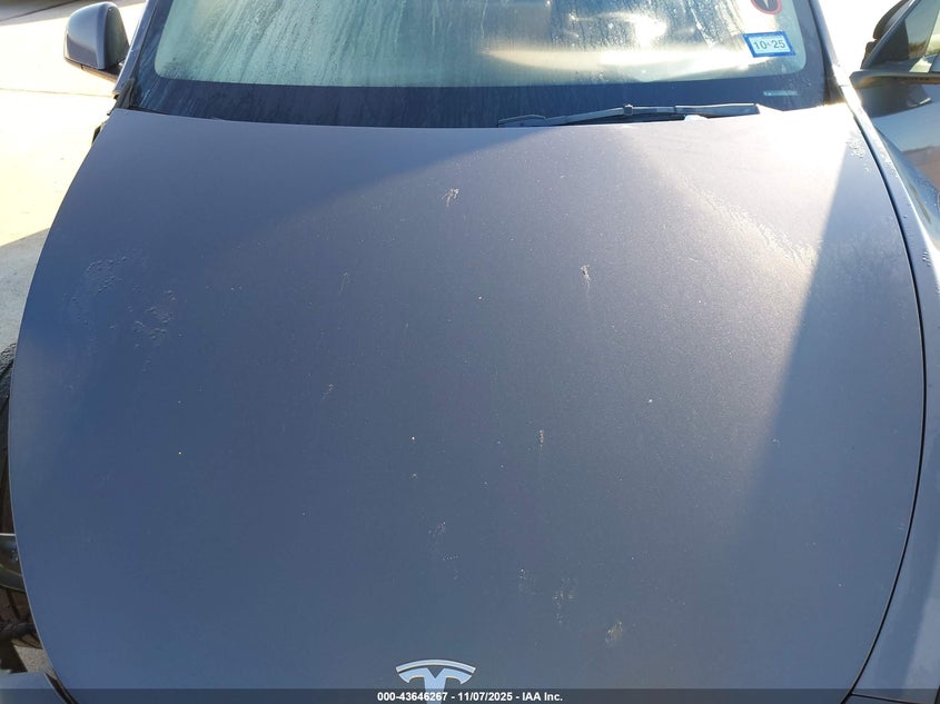 2023 Tesla Model Y Awd/Long Range Dual Motor All-Wheel Drive VIN: 7SAYGDEEXPA117249 Lot: 43646267