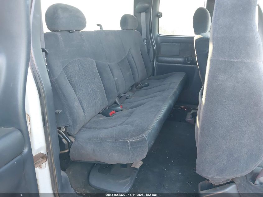 2001 Chevrolet Silverado 1500 Ls VIN: 2GCEC19T211236638 Lot: 43646322