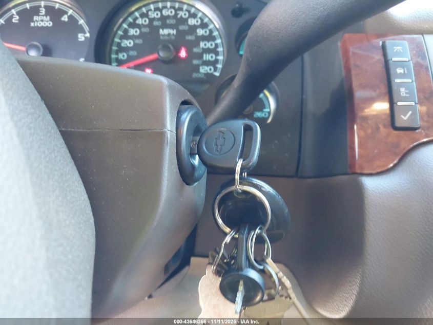 2013 Chevrolet Tahoe Lt VIN: 1GNSKBE00DR172903 Lot: 43646356