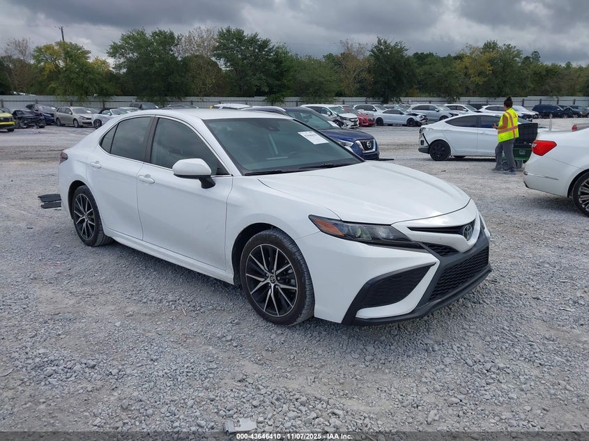 2021 TOYOTA CAMRY SE - 4T1G11AK9MU570977