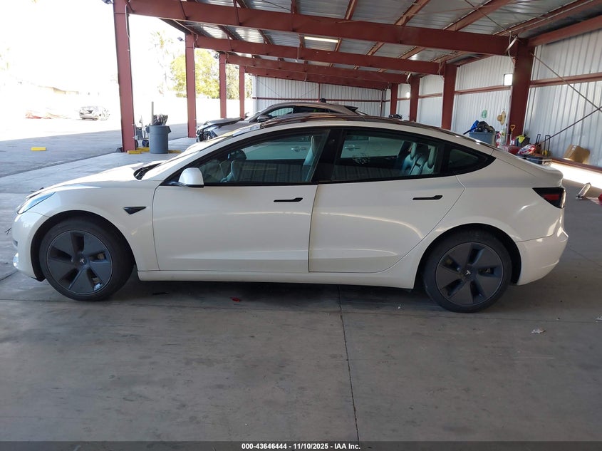 2022 Tesla Model 3 Long Range Dual Motor All-Wheel Drive VIN: 5YJ3E1EB2NF136170 Lot: 43646444
