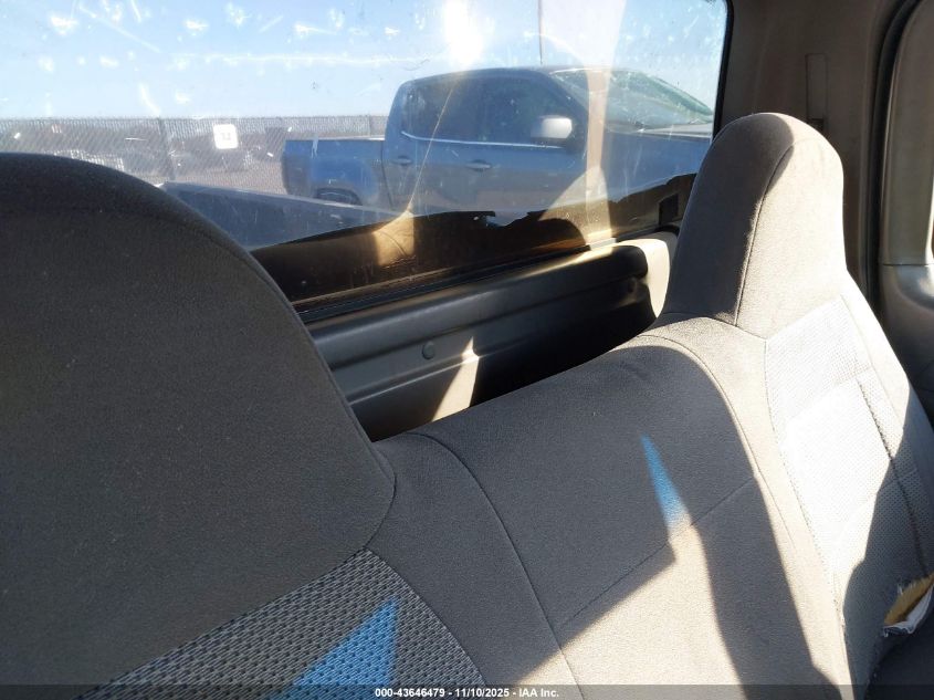 2004 Ford F-150 Heritage Xl/Xlt VIN: 2FTRF17284CA60500 Lot: 43646479