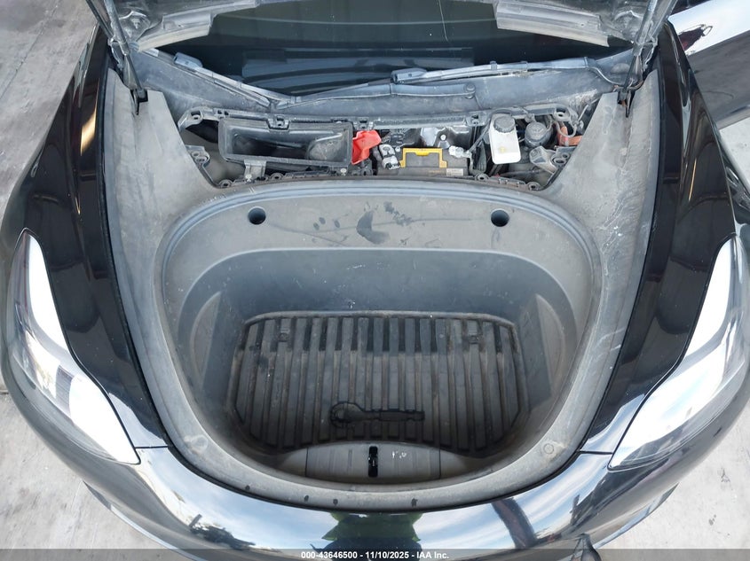 2021 Tesla Model 3 Performance Dual Motor All-Wheel Drive VIN: 5YJ3E1EC2MF093067 Lot: 43646500