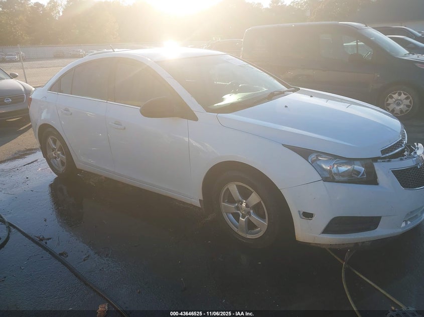 CHEVROLET CRUZE 1LT AUTO