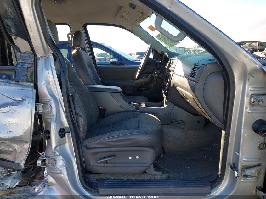 2004 Ford Explorer Xls